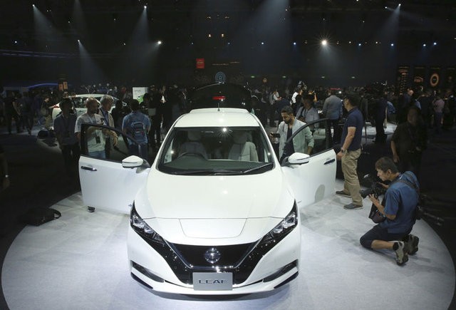 Elektrikli yeni model otomobillerde fiyatlar hızla düşüyor
