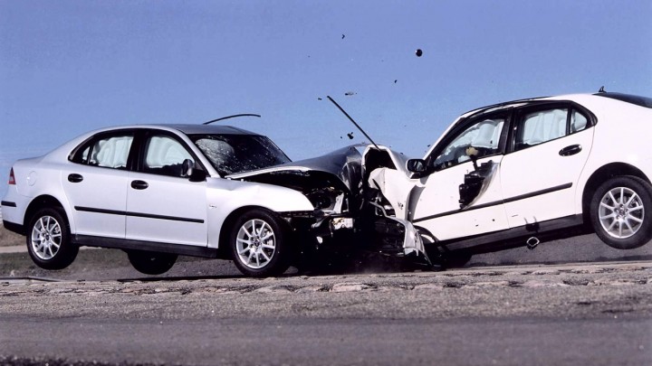 Araba kazaları nasıl önlenir?