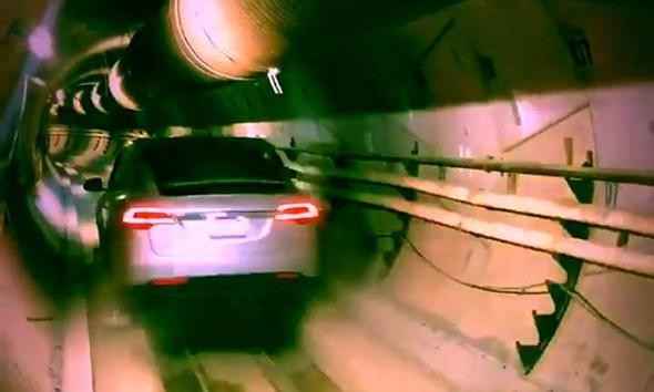 Elon Musk'ın dev yeraltı tüneli bugün açılıyor!