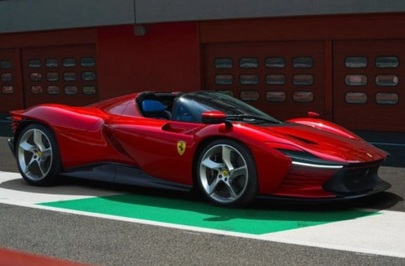 Ferrari, Icona serisinin yeni modelini tanıttı