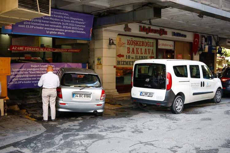 Karaköy'de yarım asırlık otopark kapatıldı, trafik çilesi tekrar başladı