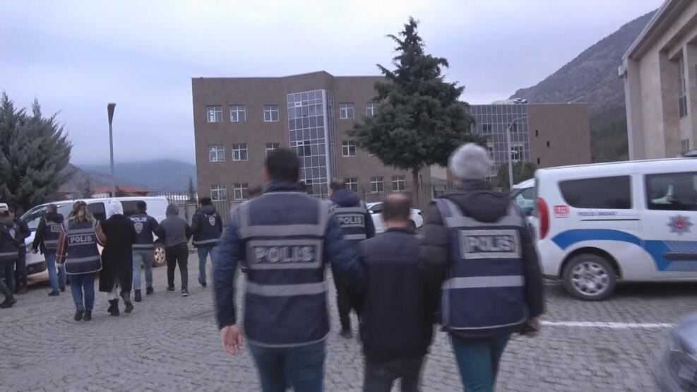 1,5 milyon liralık 'ÖTV muafiyetli araç' vurgunu: 5 gözaltı!